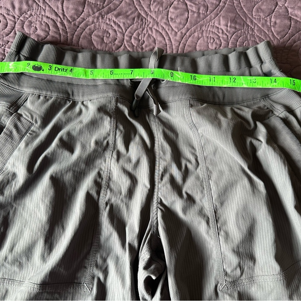 Lululemon Athletic Gray Drawstring Crop Outdoors … - image 2